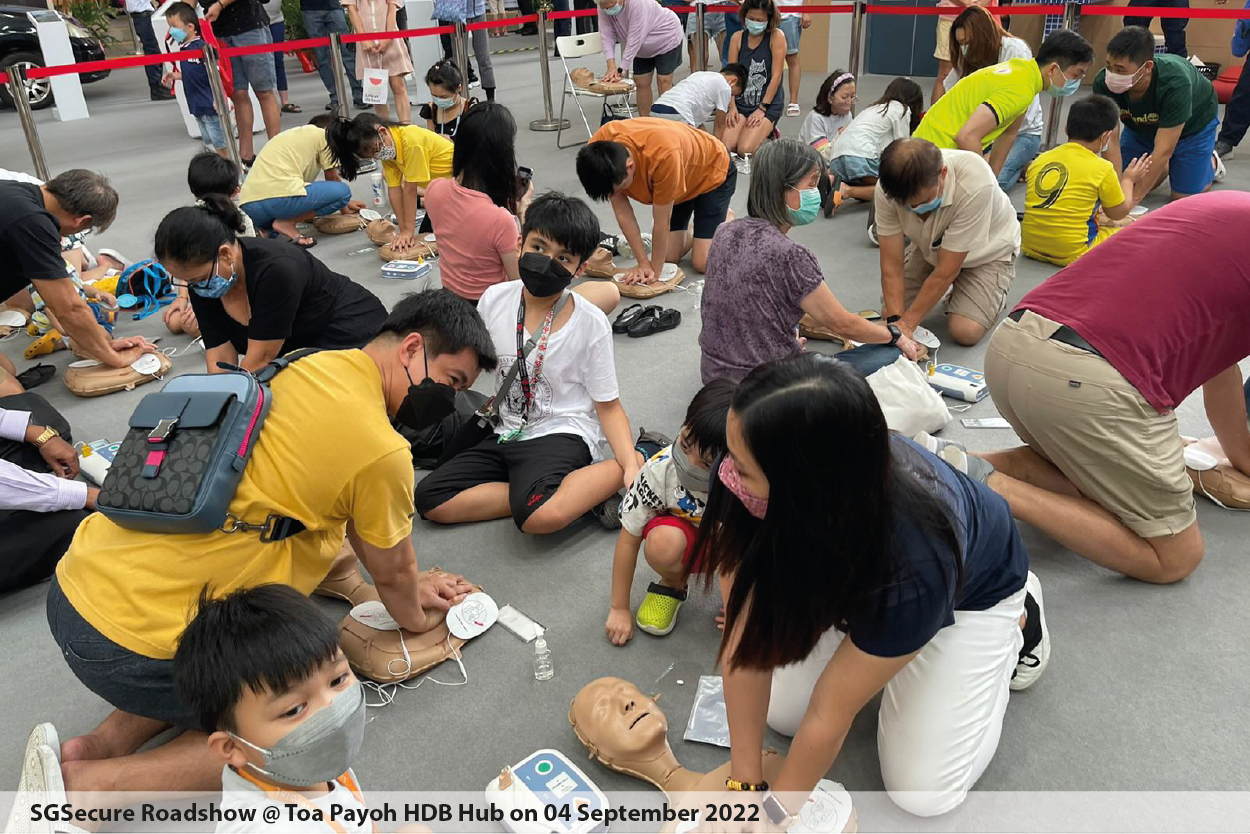 Photo of learners attending the DARE programme at the SGSecure Roadshow at Toa Payoh Hub on 4 September 2022.